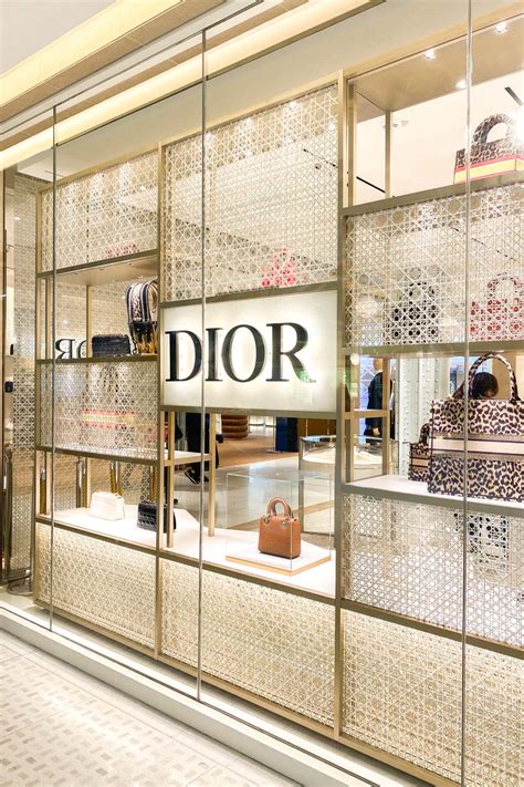 dior paris hours|christian dior store in paris.